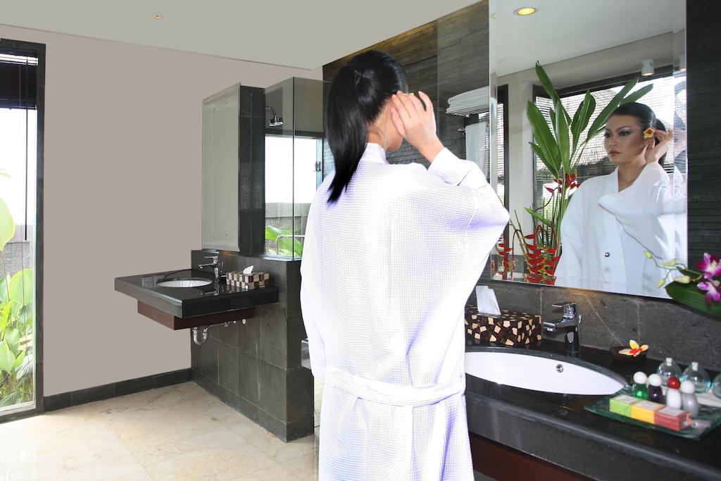 Swiss-Belhotel Bay View Villa Nusa Dua  Esterno foto